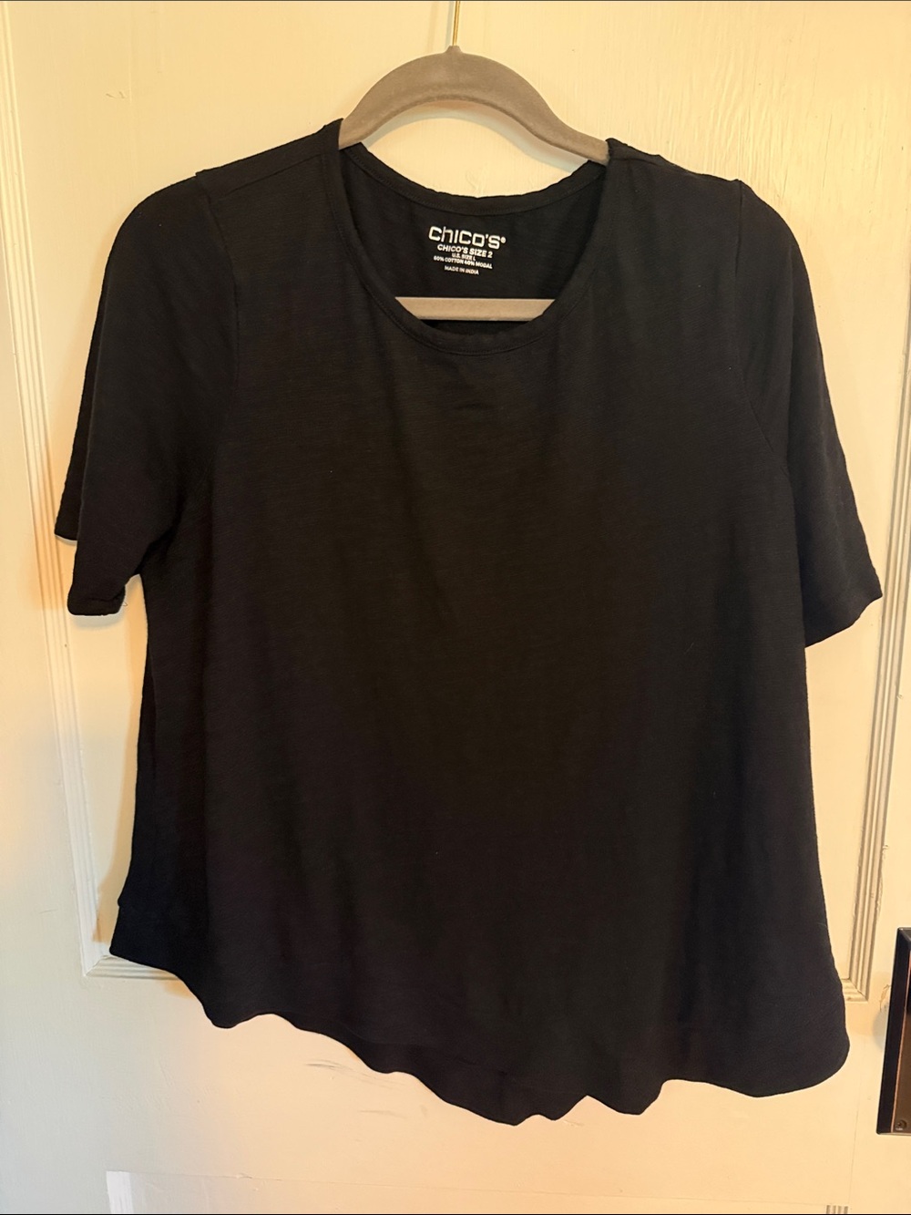 Chico's Black Short Sleeve Crewneck Tee